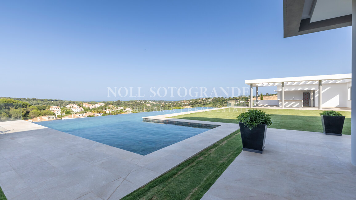 Villa Gardenia - Moderne Villa mit 8 Schlafzimmern in der Nähe der Sotogrande International School