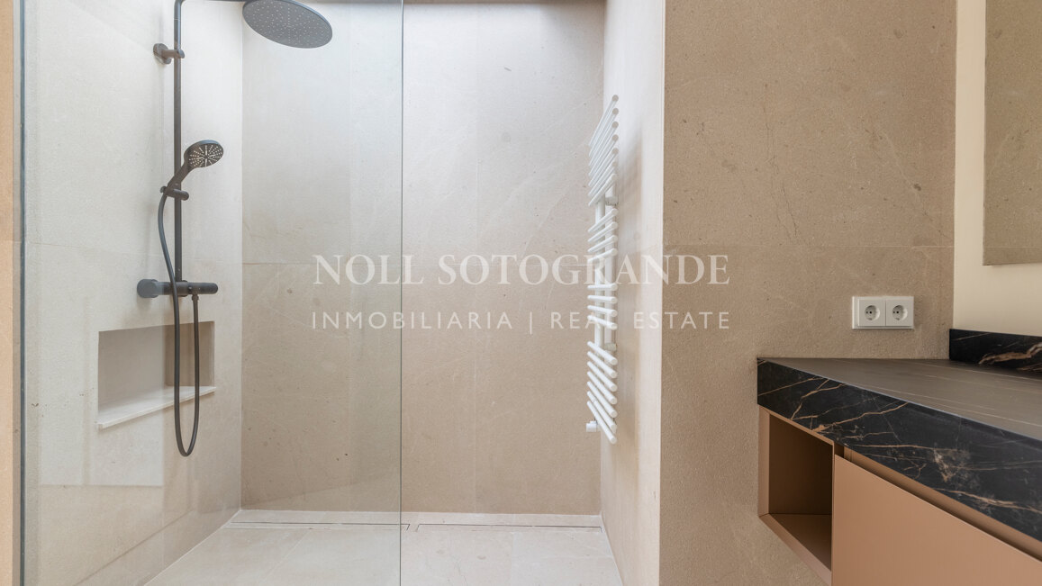 Villa Gardenia - Moderne Villa mit 8 Schlafzimmern in der Nähe der Sotogrande International School