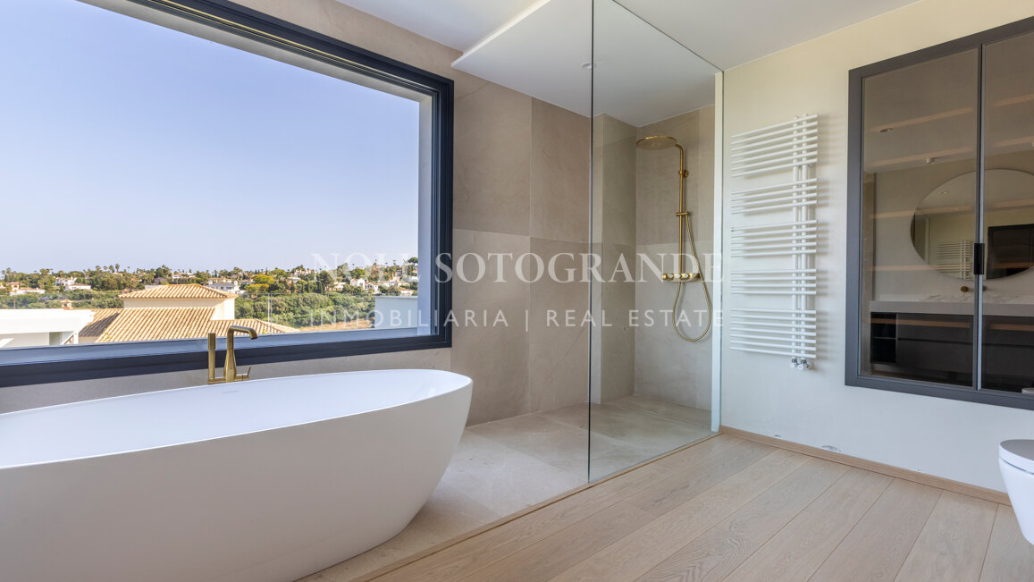 Villa Gardenia - Moderne Villa mit 8 Schlafzimmern in der Nähe der Sotogrande International School