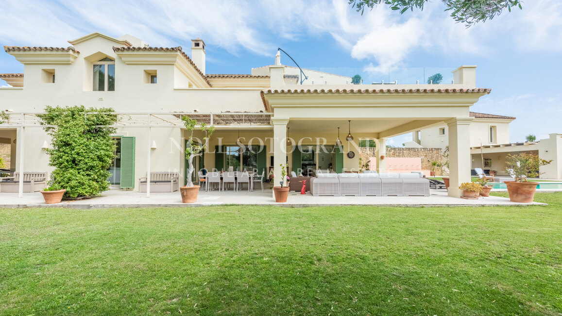 Villa zu verkaufen in Sotogrande Alto