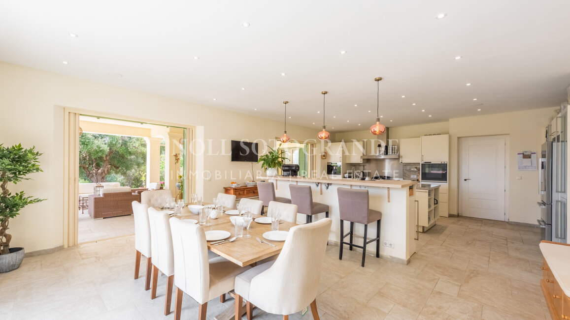 Villa zu verkaufen in Sotogrande Alto