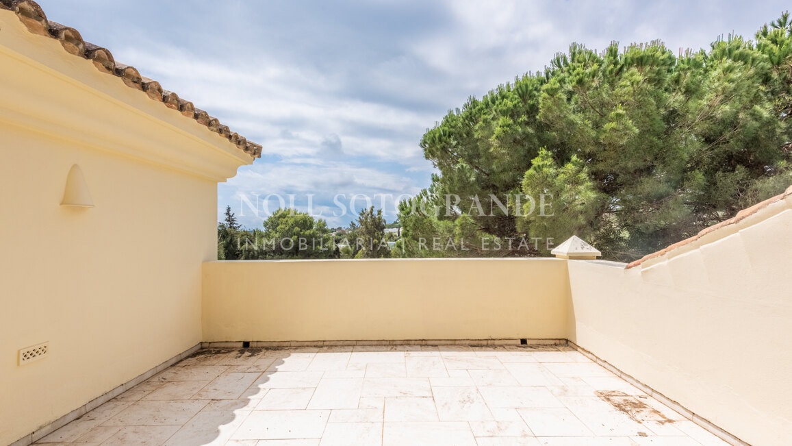 Villa zu verkaufen in Sotogrande Alto