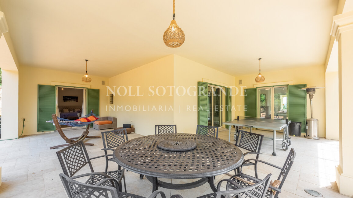 Villa zu verkaufen in Sotogrande Alto