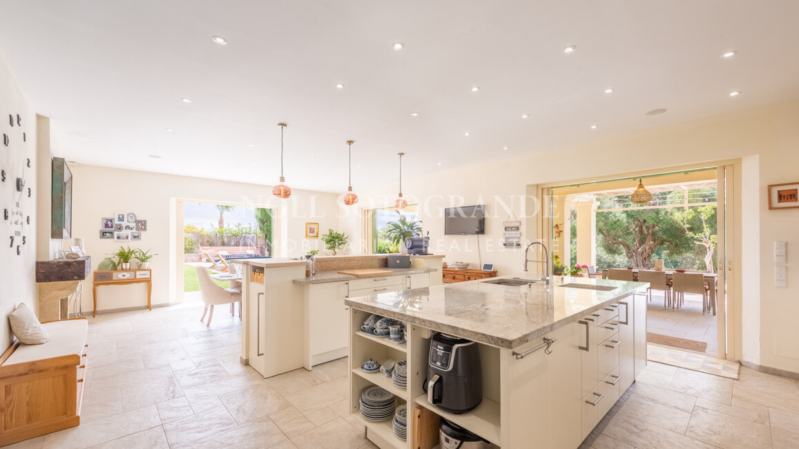 Villa zu verkaufen in Sotogrande Alto