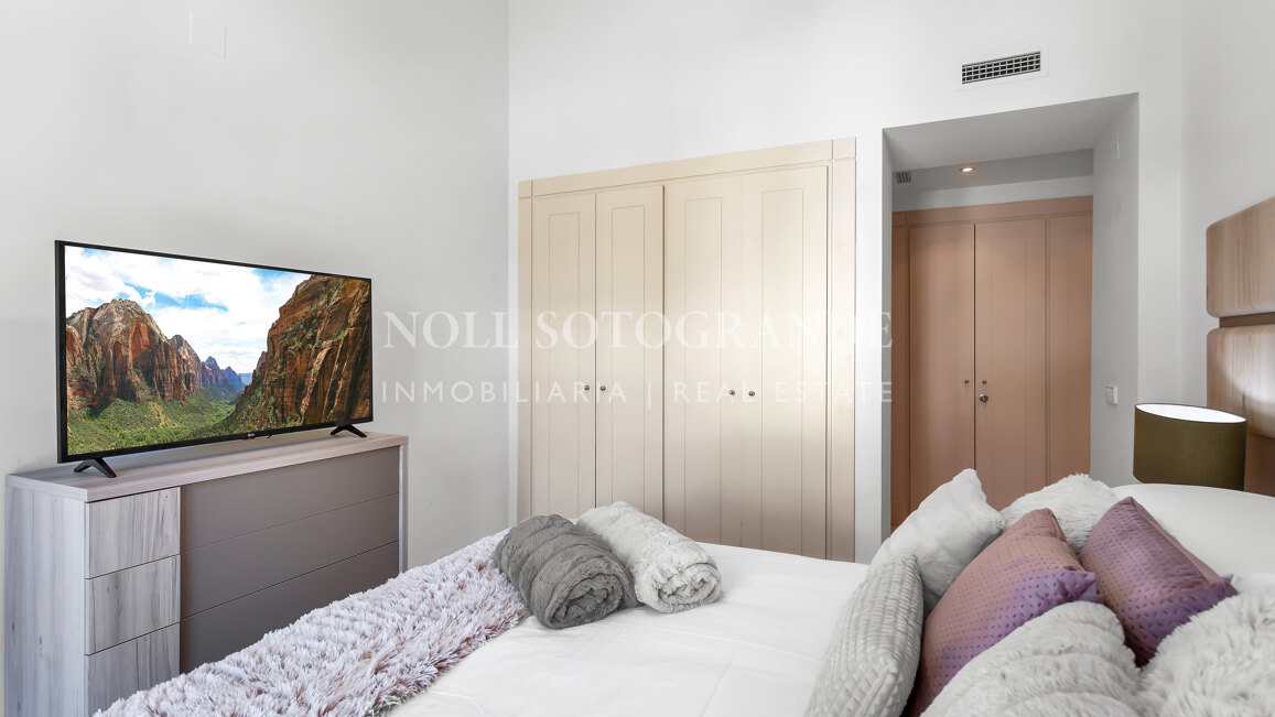 Erdgeschoss-Wohnung in der Marina von Sotogrande mit Garten und Pool