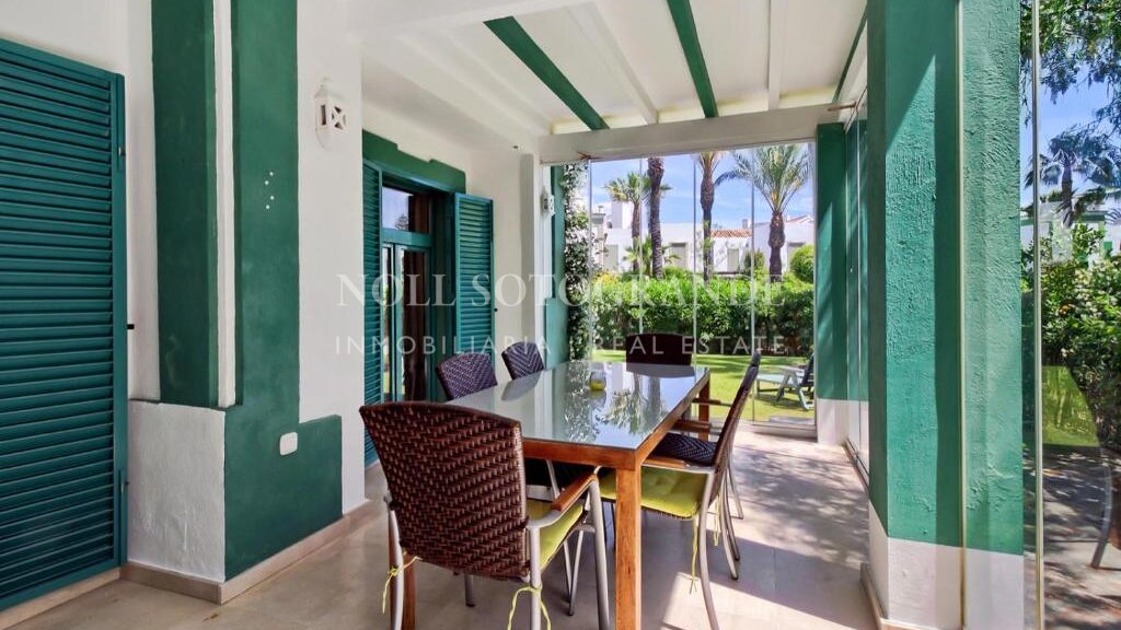 4-Schlafzimmer-Reihenhaus in der Sotogrande Marina zur Vermietung