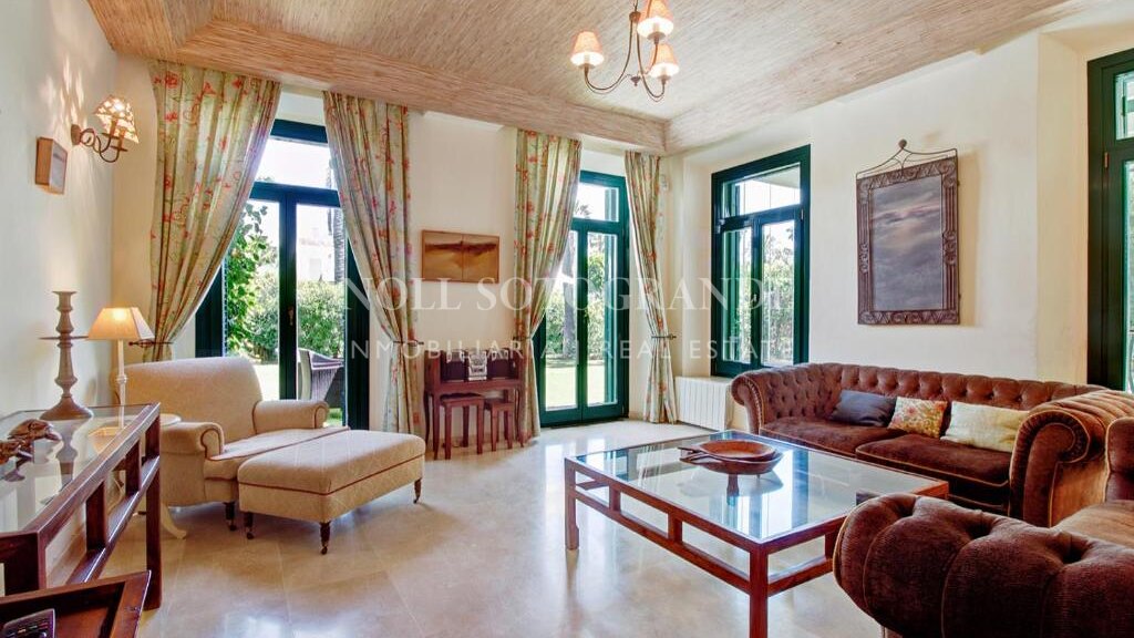 4-Schlafzimmer-Reihenhaus in der Sotogrande Marina zur Vermietung