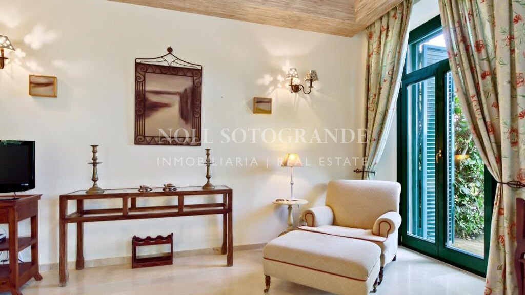 4-Schlafzimmer-Reihenhaus in der Sotogrande Marina zur Vermietung