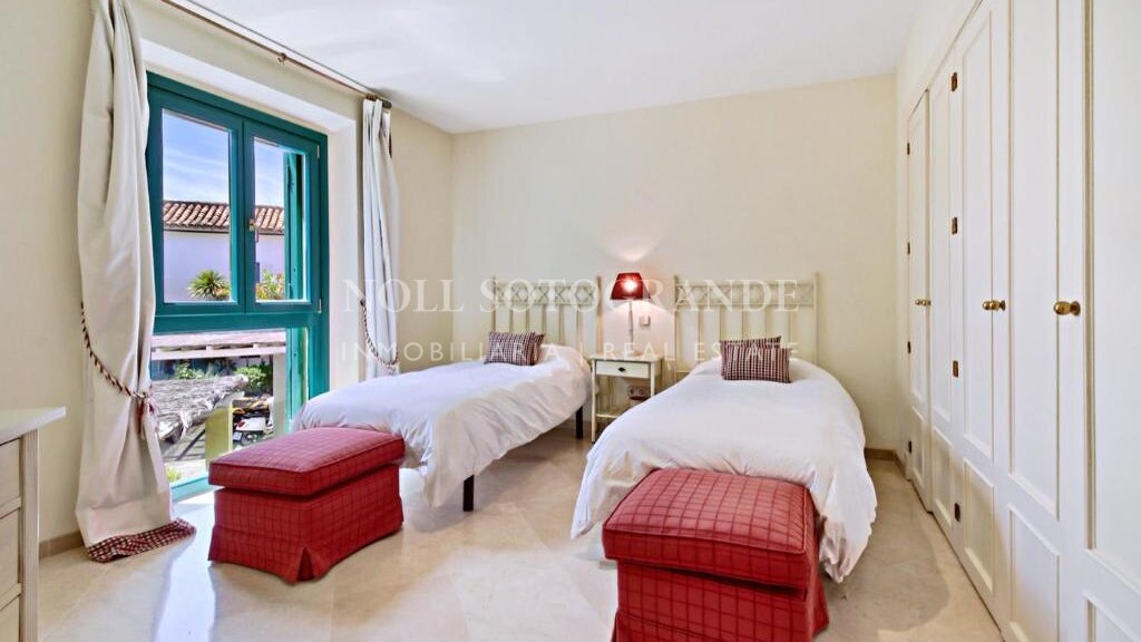 4-Schlafzimmer-Reihenhaus in der Sotogrande Marina zur Vermietung