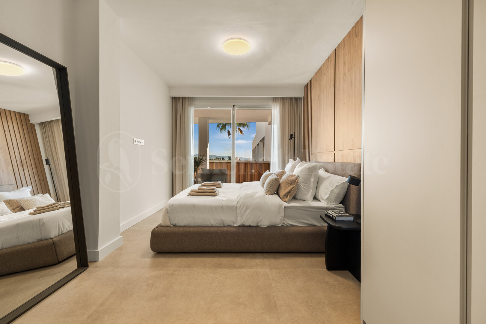 Apartment for sale in Nueva Andalucia, Marbella view