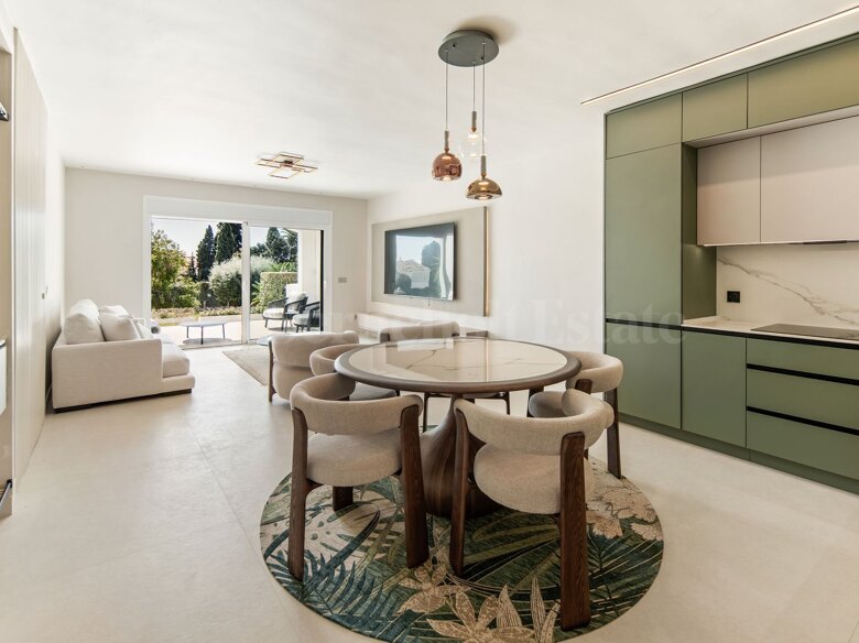 Refined Designer Apartment with Direct Pool Access in Nueva Andalucía