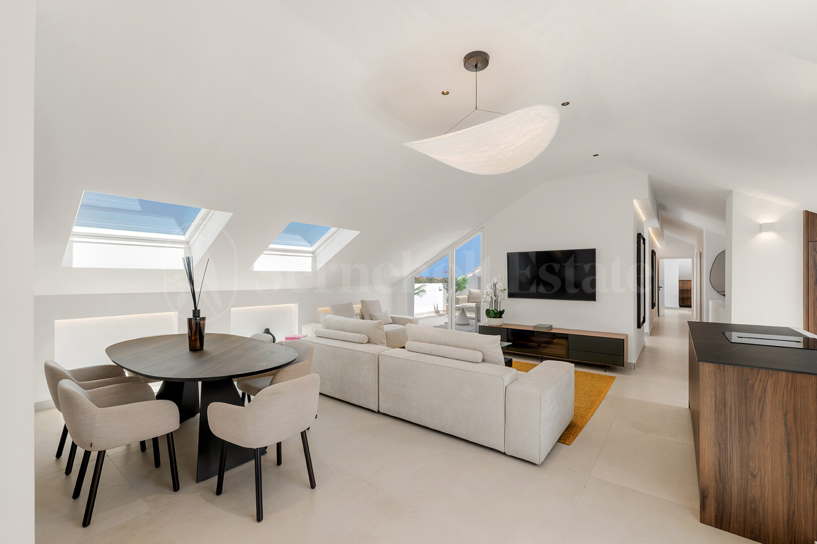 Apartment for sale in Nueva Andalucia, Marbella