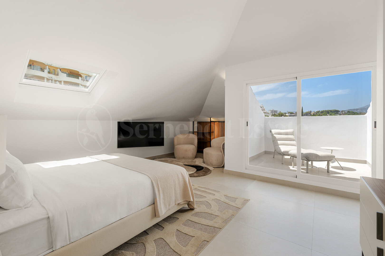 Apartment for sale in Nueva Andalucia, Marbella view