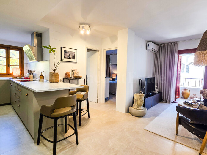 Refurbished Beachside Apartment in Puerto de la Duquesa