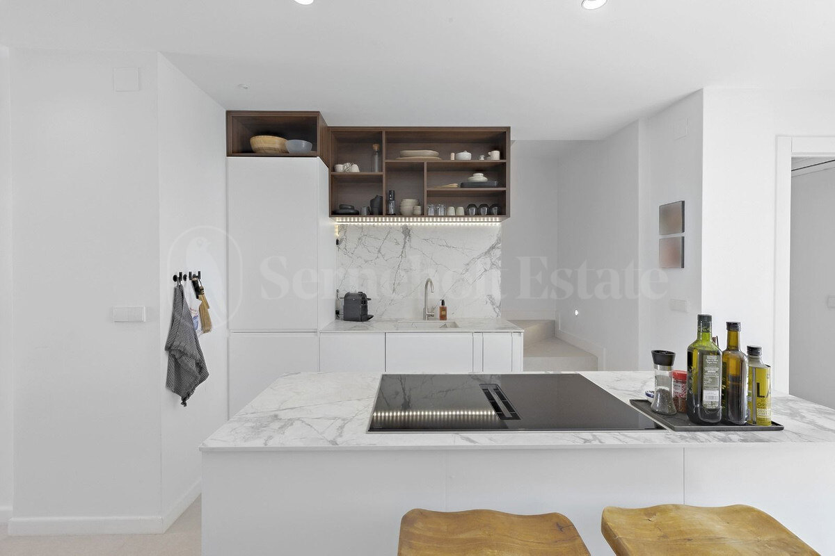 Apartment for sale in Nueva Andalucia, Marbella view