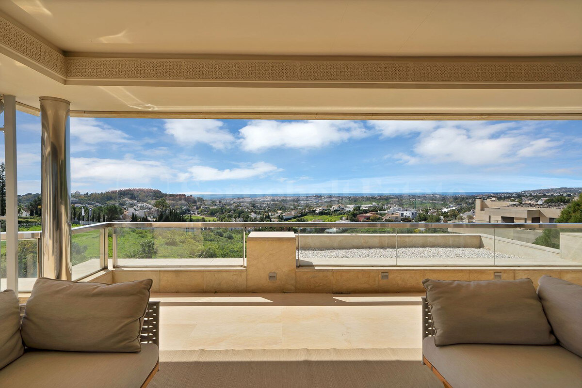 Apartment for sale in Nueva Andalucia, Marbella