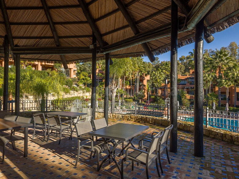 Ground part apartment in Nueva Andalucia