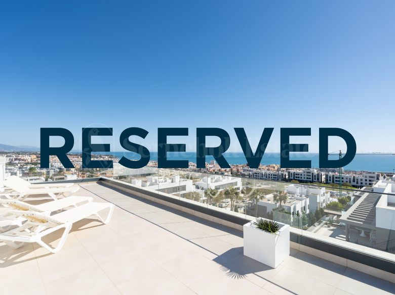 EXCEPTIONELLT PANORAMAPENTHOUSE MED PRIVAT HISS – LAS MESAS, ESTEPONA