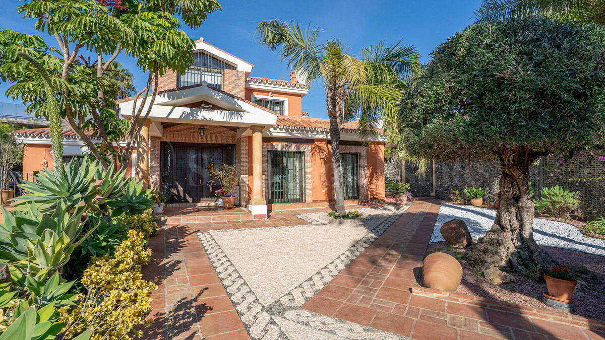 House for sale in Nueva Andalucia, Marbella view