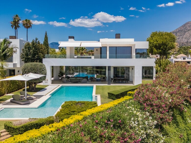 Masterpiece with Magical Sea Views in Marbella’s Prestigious Golden Mile