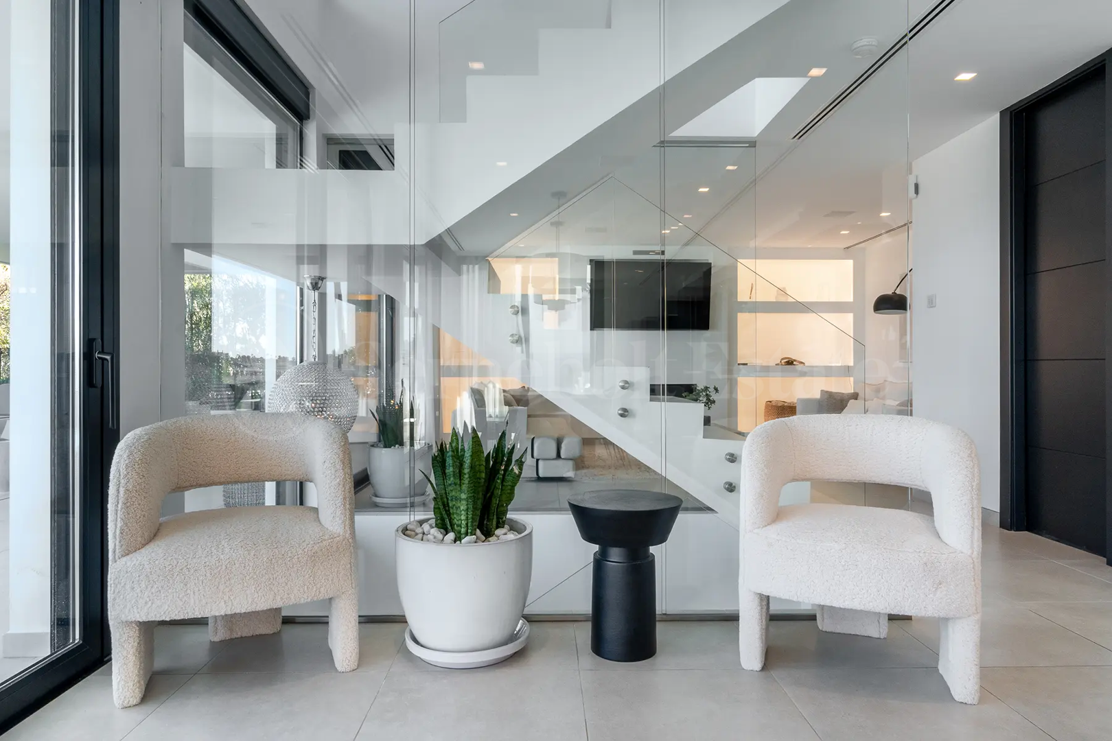 House for sale in Nueva Andalucia, Marbella view