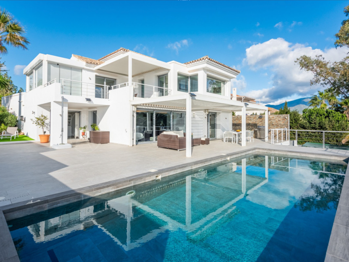 Villa in Nueva Andalucía