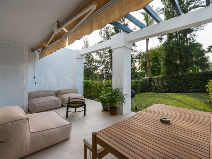 Ground Floor Duplex zu verkaufen in La Quinta, Benahavis
