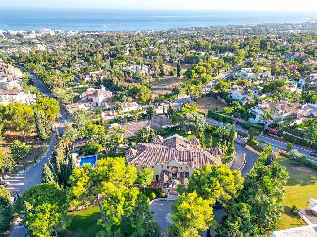 House for sale in Marbella Golden Mile, Marbella view