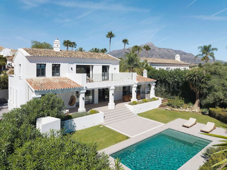 House for sale in Nueva Andalucia, Marbella view