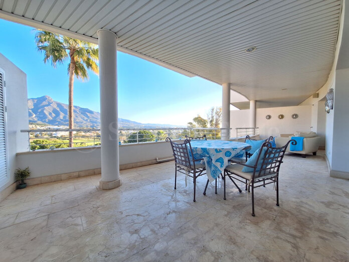Duplex Penthouse en Nueva Andalucía