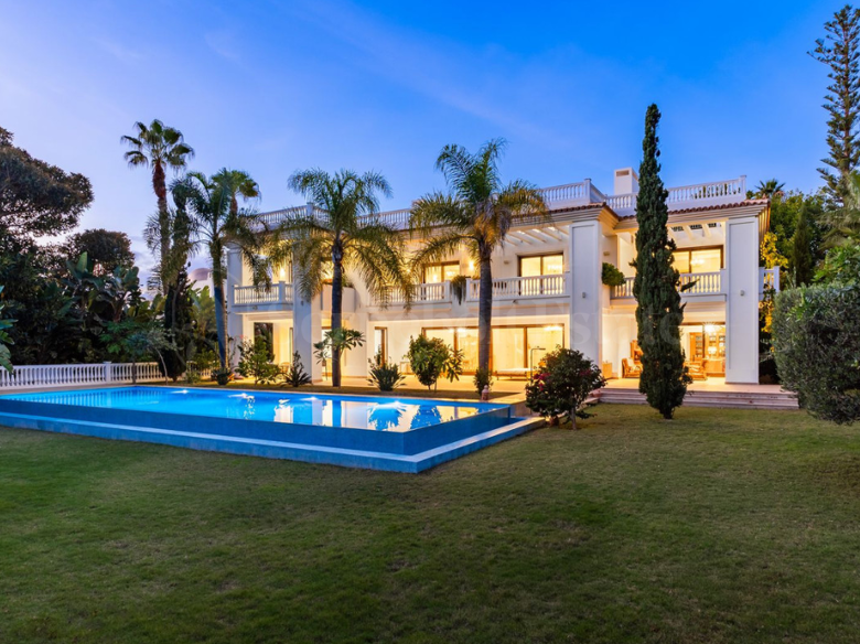 Villa Close to The Sea