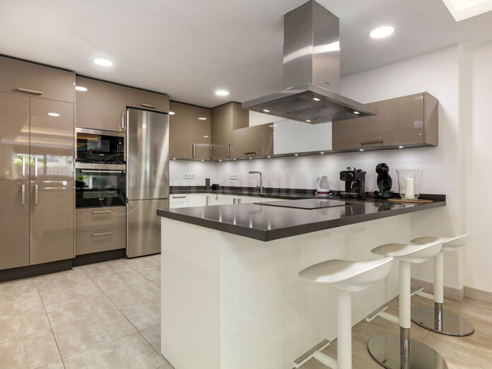 Apartamento en Nueva Andalucía cerca de servicios