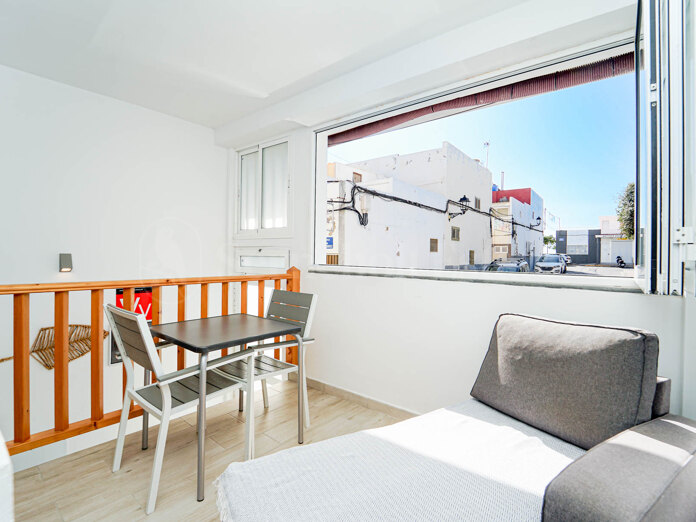 Apartamento moderno en la costa con licencia de alquiler vacacional