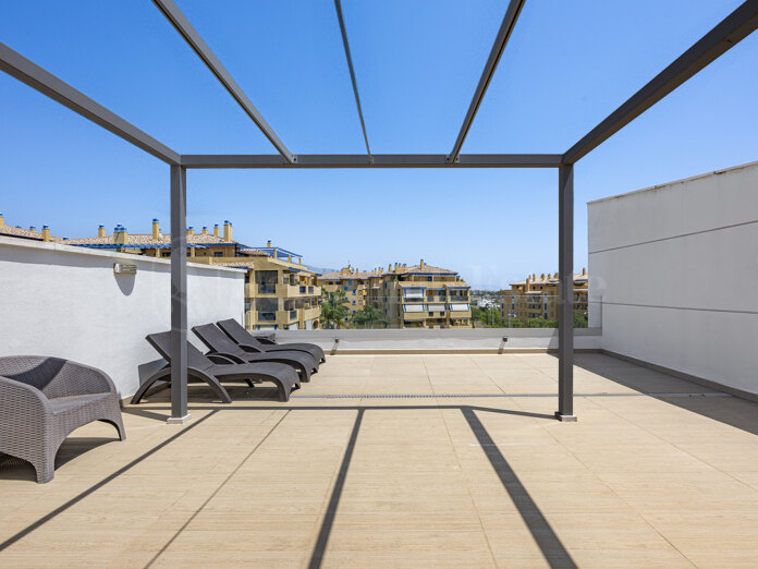 Ático dúplex moderno en San Pedro de Alcántara