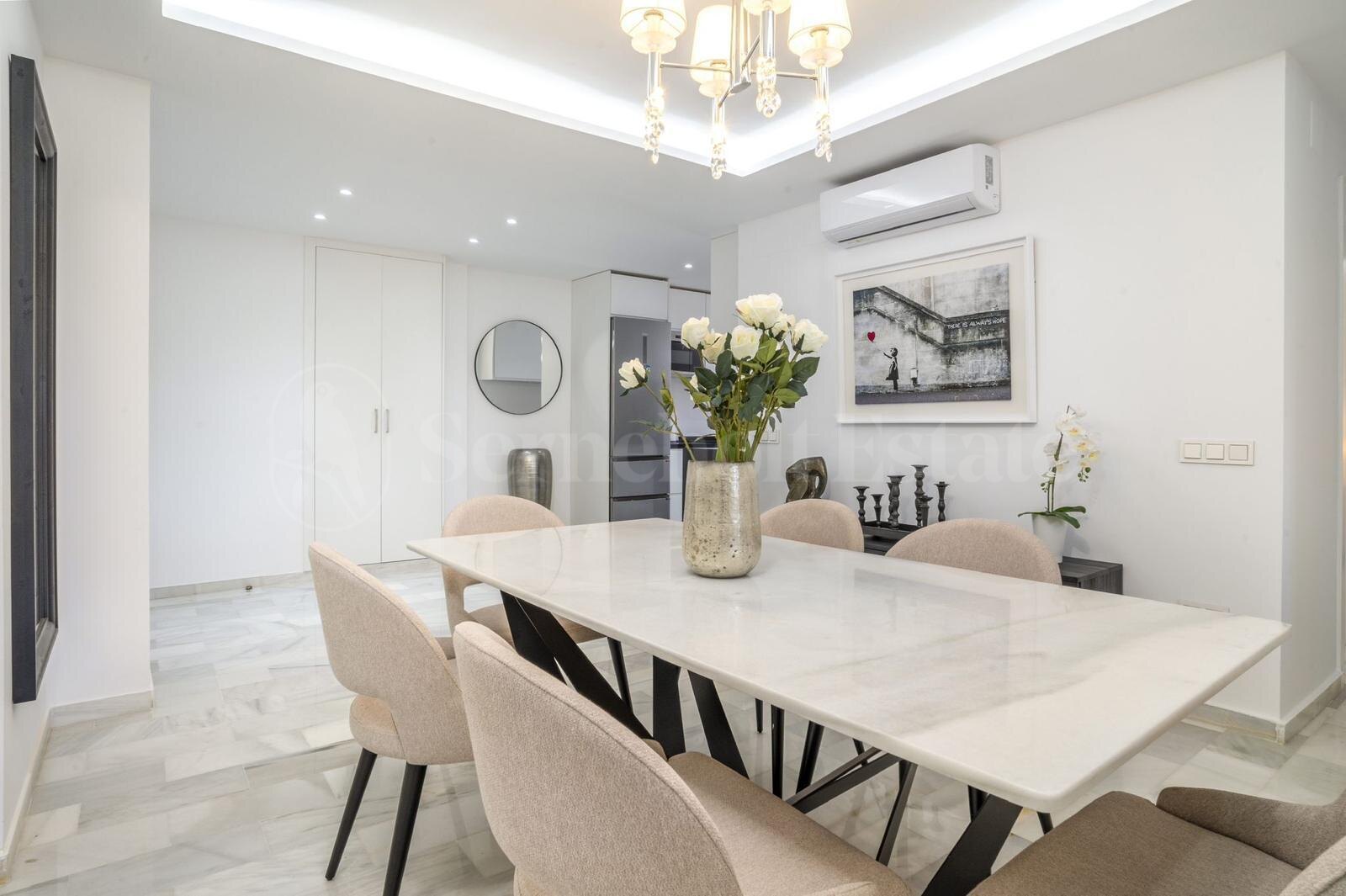Apartment for sale in Nueva Andalucia, Marbella view