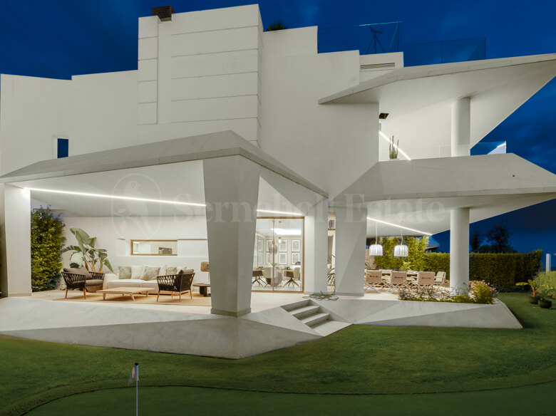Magnificent Contemporary Home
