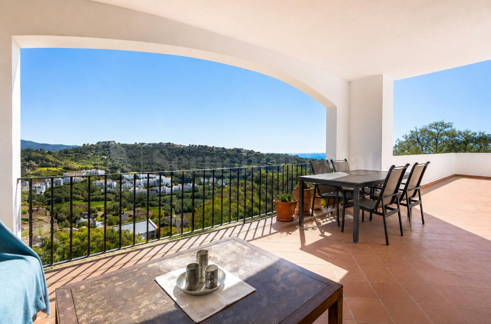 Apartment for sale in Benahavis, Benahavís view