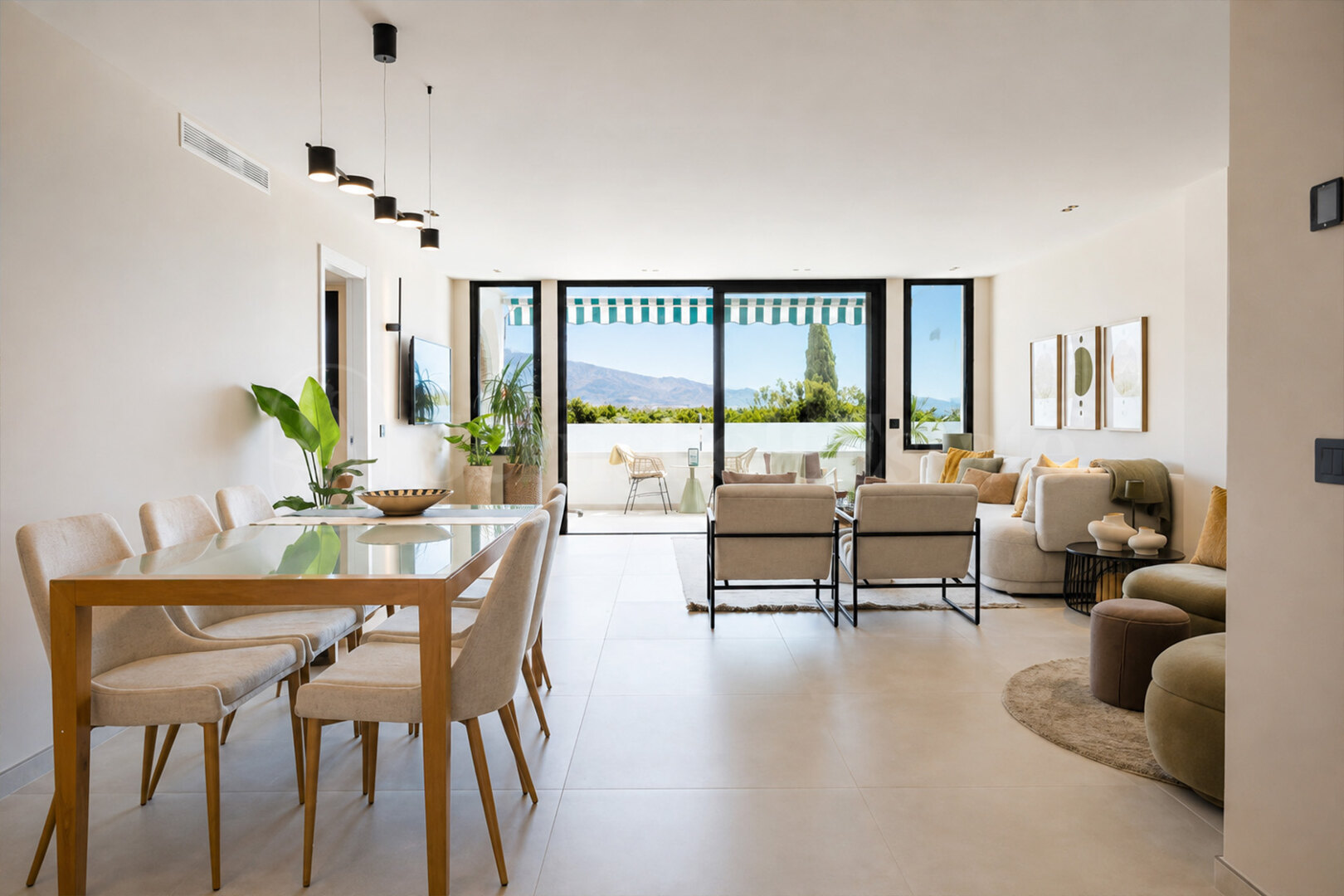 Apartment for sale in Nueva Andalucia, Marbella