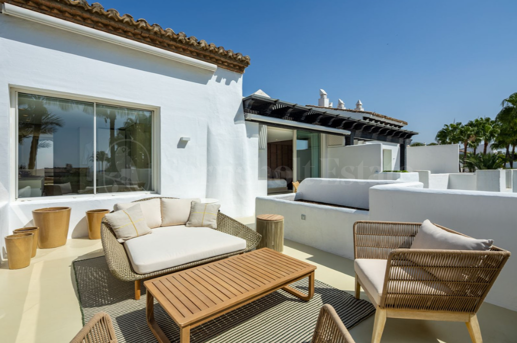 Apartment for sale in Marbella Golden Mile, Marbella view