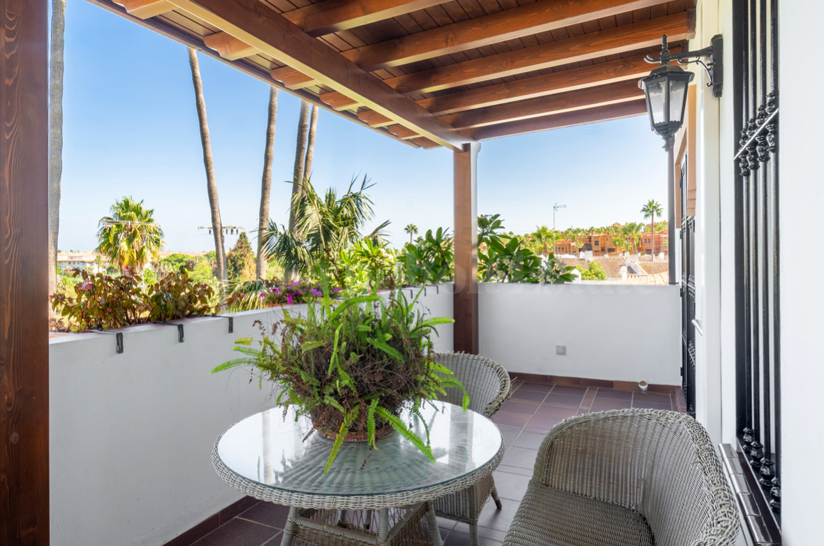 House for sale in Nueva Andalucia, Marbella view