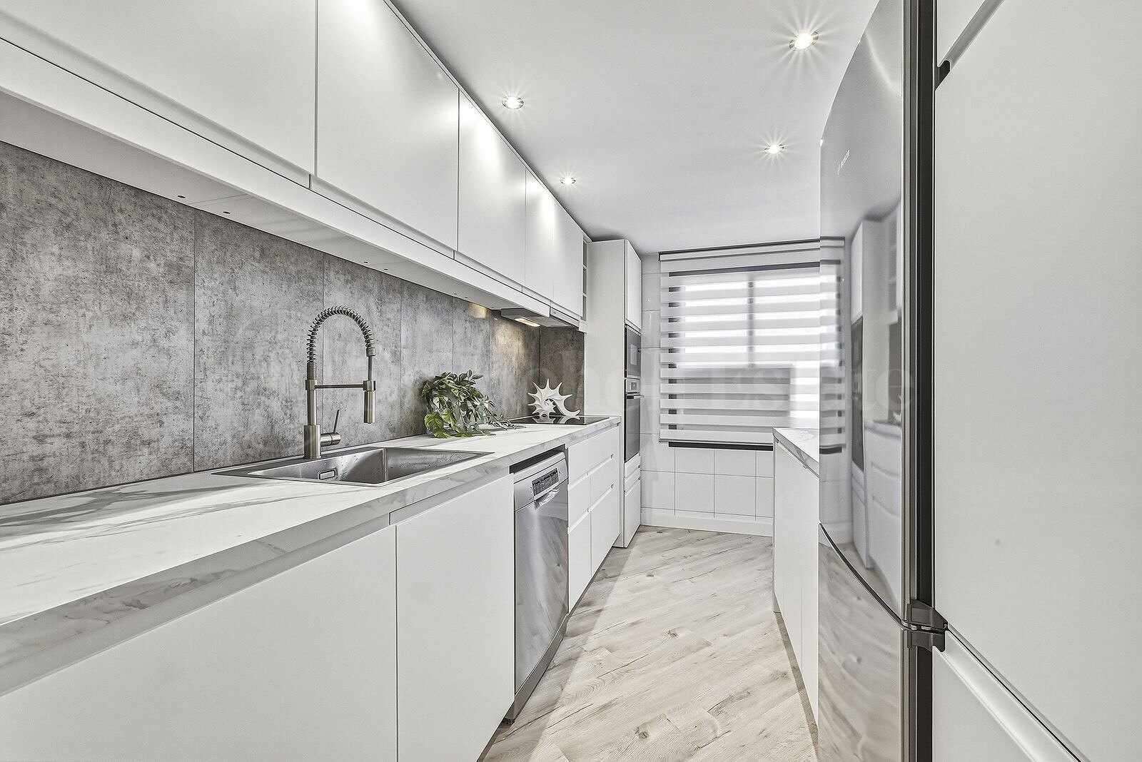 Apartment for sale in Nueva Andalucia, Marbella view