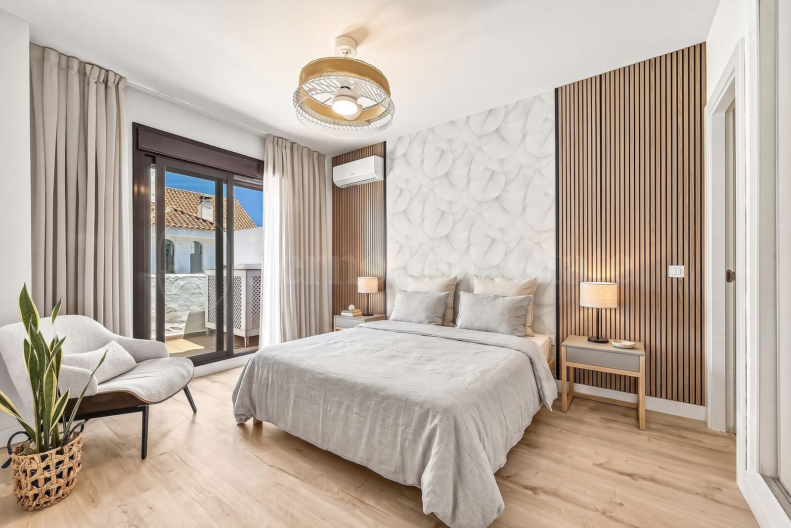 Apartment for sale in Nueva Andalucia, Marbella view