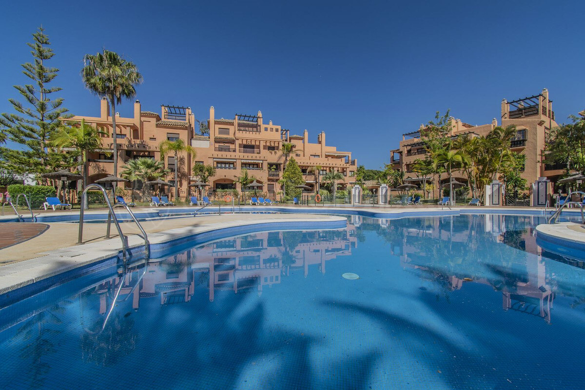 Apartment for sale in Estepona East, Estepona