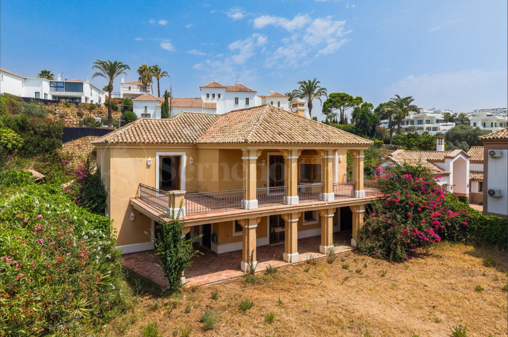 House for sale in Estepona