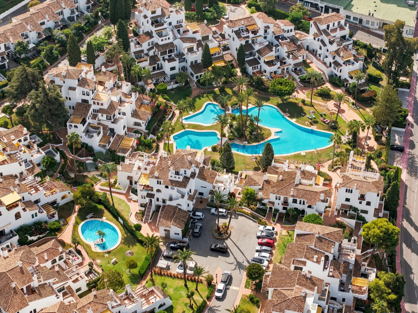Apartment for sale in Nueva Andalucia, Marbella