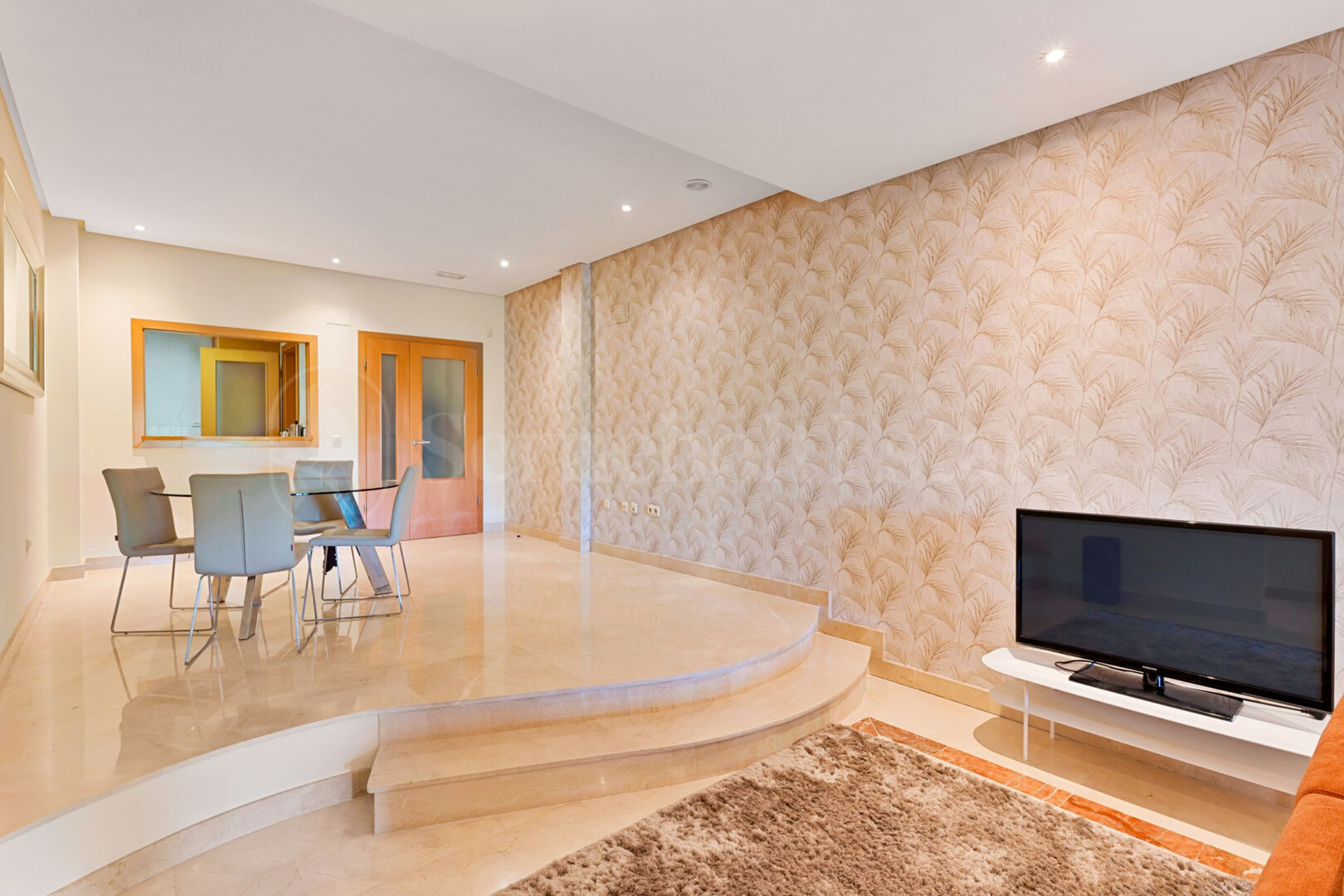 Apartment for sale in Puerto Banus, Marbella view