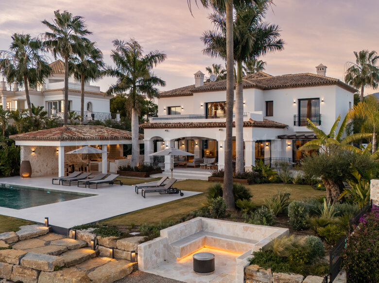 Contemporary Mediterranean Masterpiece with Panoramic Sea Views