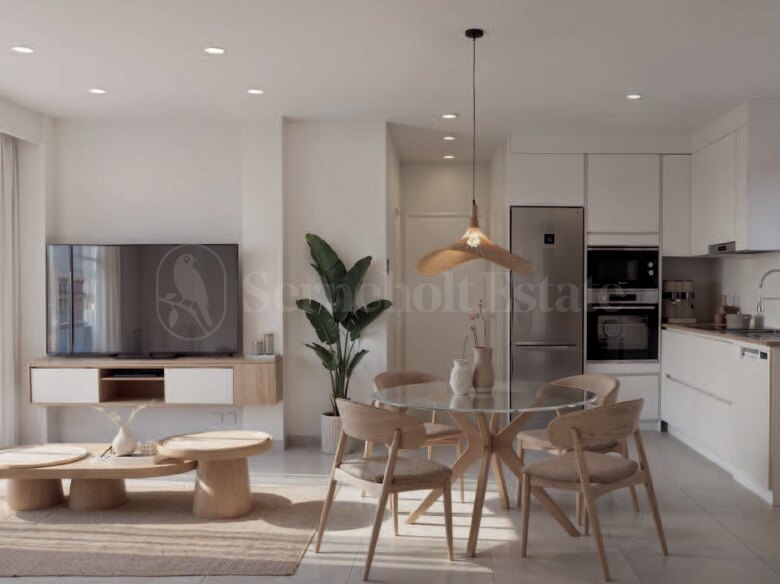 Stylish New Home Steps from the Beach in Torrevieja
