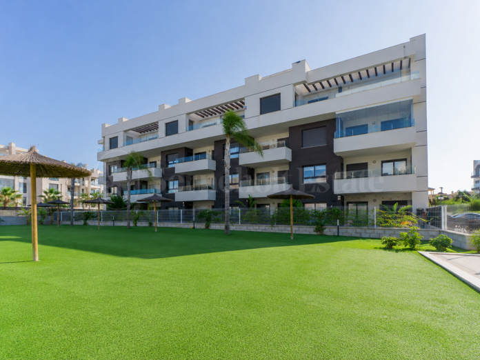 Elegantes Penthouse mit 3 Schlafzimmern in Valentino Golf III mit privatem Solarium & Meerblick