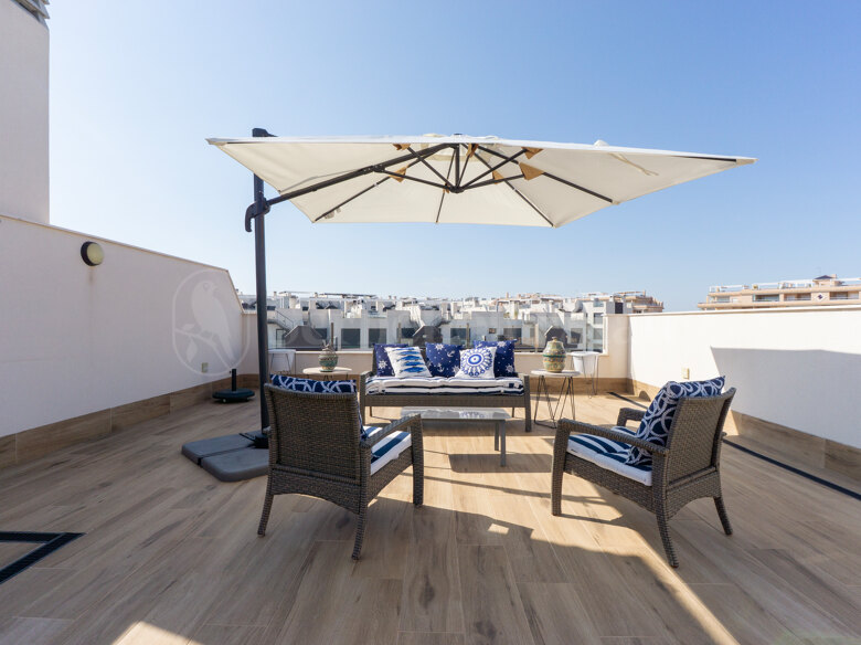 Elegant 3-bedroom Penthouse in Valentino Golf III with Private Solarium & Sea Views